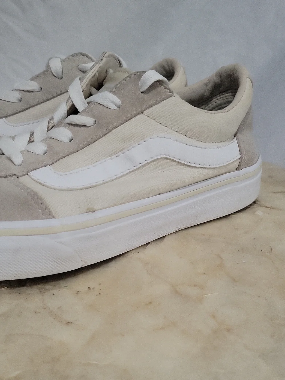 Vans size 7.5 - Picture 3 of 4